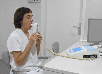 A spirometer measures lung function and is used to monitor changes in a person with ALS's functional abilities A spirometer measures lung function and is used to monitor changes in a PALS functional abilities